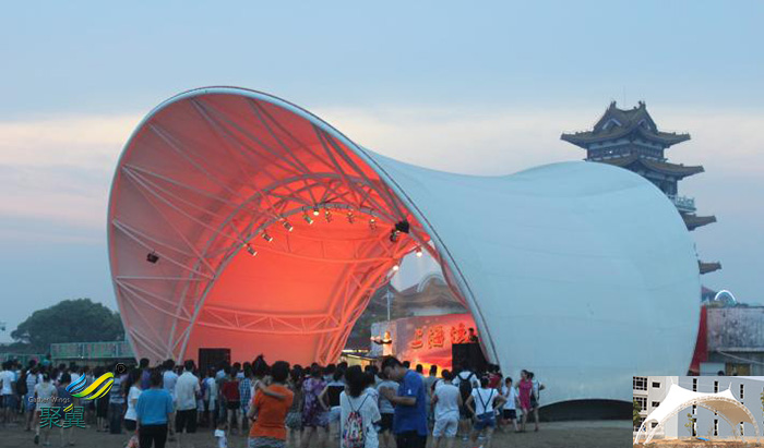 內蒙古社區表演屋頂舞臺膜結構雨棚施工方案